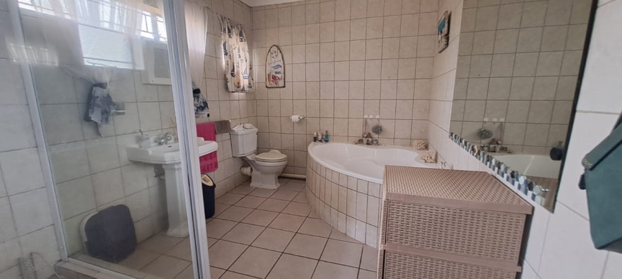 3 Bedroom Property for Sale in Olifantsnek North West